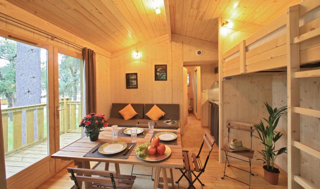 Albirondack Camping Lodge & Spa Quarto foto
